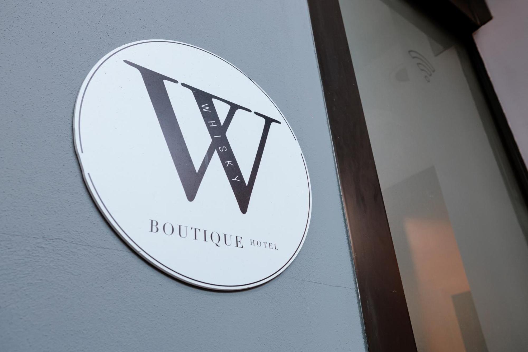 Boutique Hotel Whisky Tirana Exterior photo
