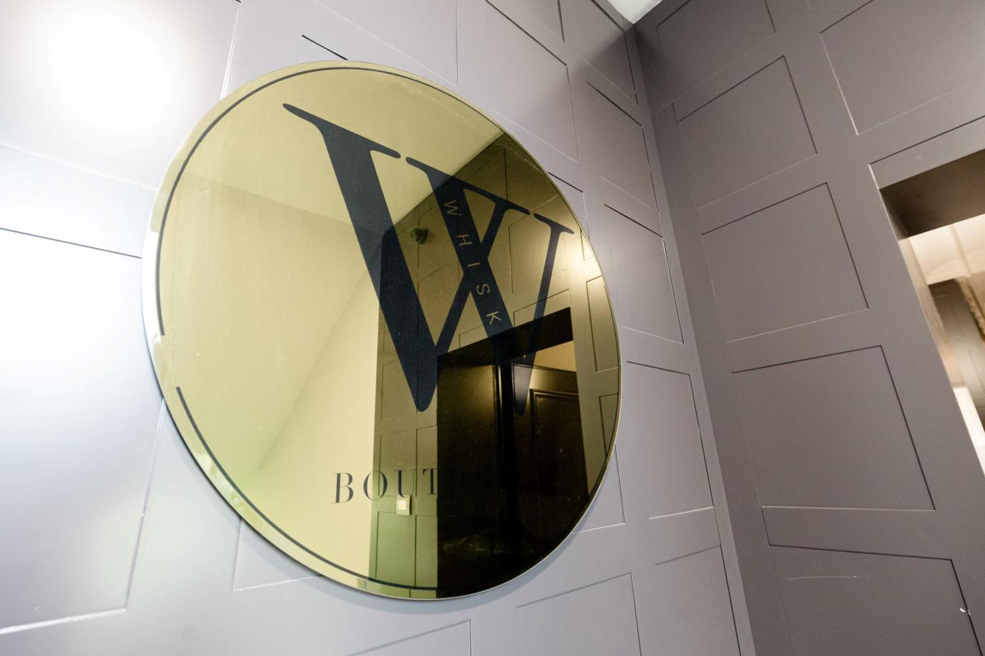 Boutique Hotel Whisky Tirana Exterior photo